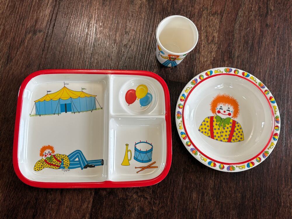 G.E.T. Vintage Melamine Circus Clown 3 Piece Kids Dinnerware Set Tray Bowl & Cup
